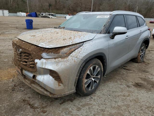 2022 TOYOTA HIGHLANDER XLE 2022 image
