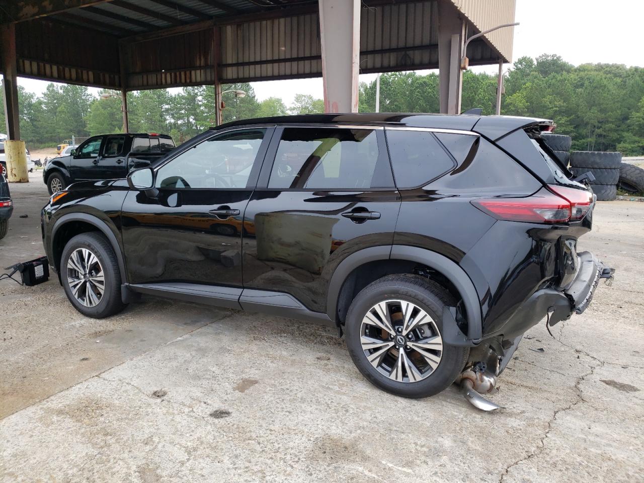 Image 2 of 2023 NISSAN ROGUE SV 2023 with VIN JN8BT3BAXPW008061