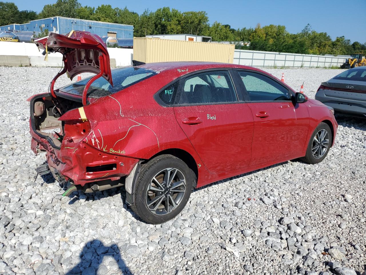 Изображение 3 2022 KIA FORTE FE 2022 с VIN 3KPF24AD9NE427057
