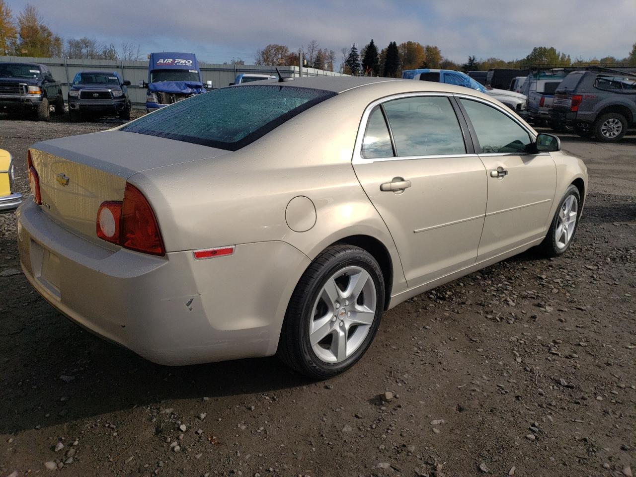 Obraz 3 z 2011 CHEVROLET MALIBU LS 2011 z VIN 1G1ZB5E16BF117073