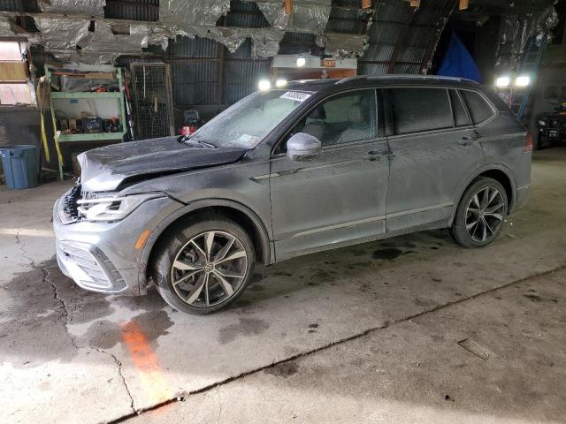 Image 1 of 2022 VOLKSWAGEN TIGUAN SEL R-LINE 2022 with VIN 3VV4B7AX5NM102318