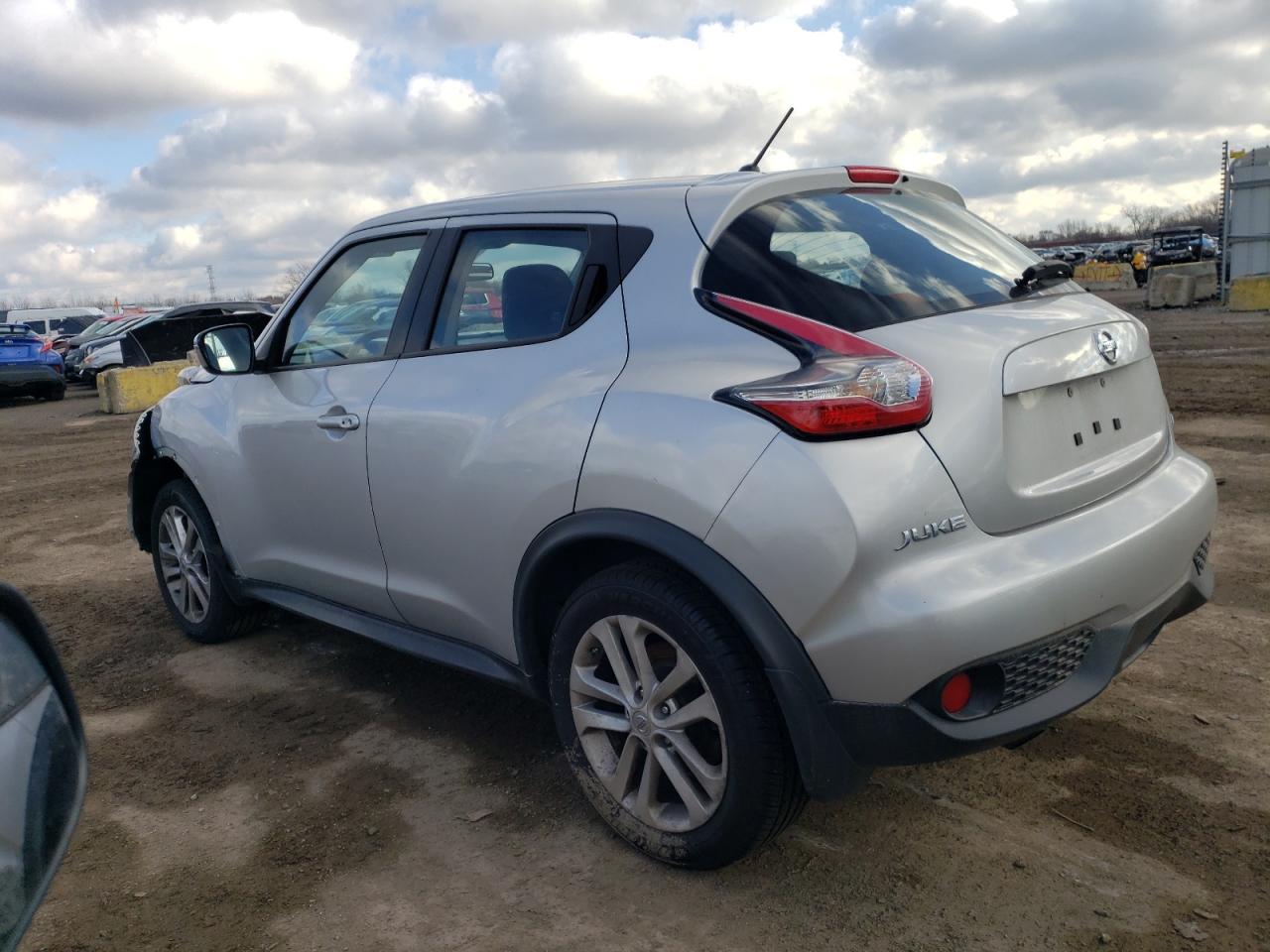 Obraz 2 z 2015 NISSAN JUKE S 2015 z VIN JN8AF5MV2FT563133