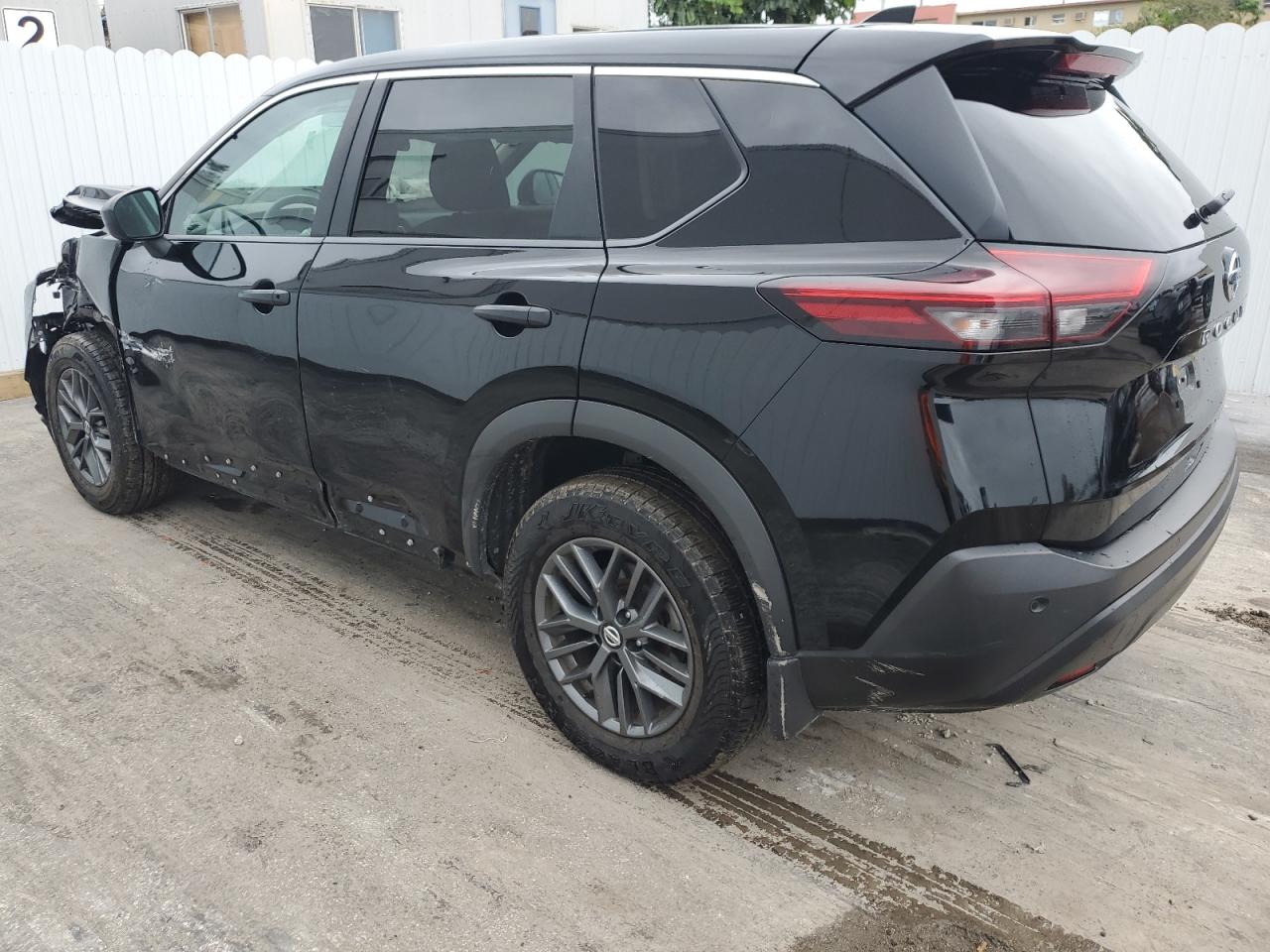 Image 2 of 2021 NISSAN ROGUE S 2021 with VIN 5N1AT3AA3MC676205