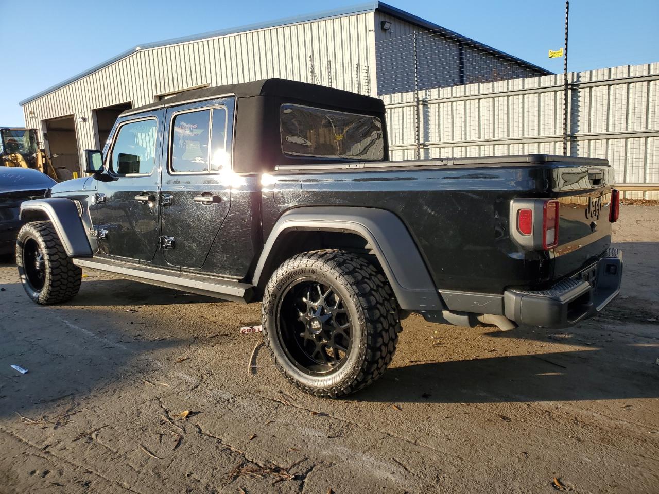 Изображение 2 2020 JEEP GLADIATOR SPORT 2020 с VIN 1C6HJTAG5LL126118
