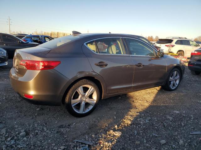 Obraz 3 z 2013 ACURA ILX 20 PREMIUM 2013 z VIN 19VDE1F57DE013765