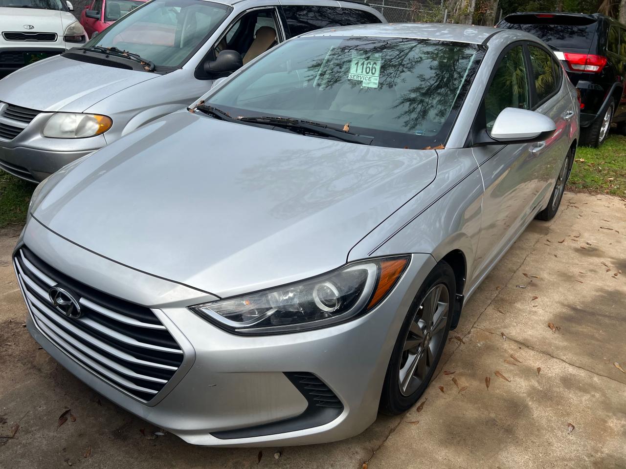 Изображение 2 2018 HYUNDAI ELANTRA SEL 2018 с VIN 5NPD84LF3JH226135