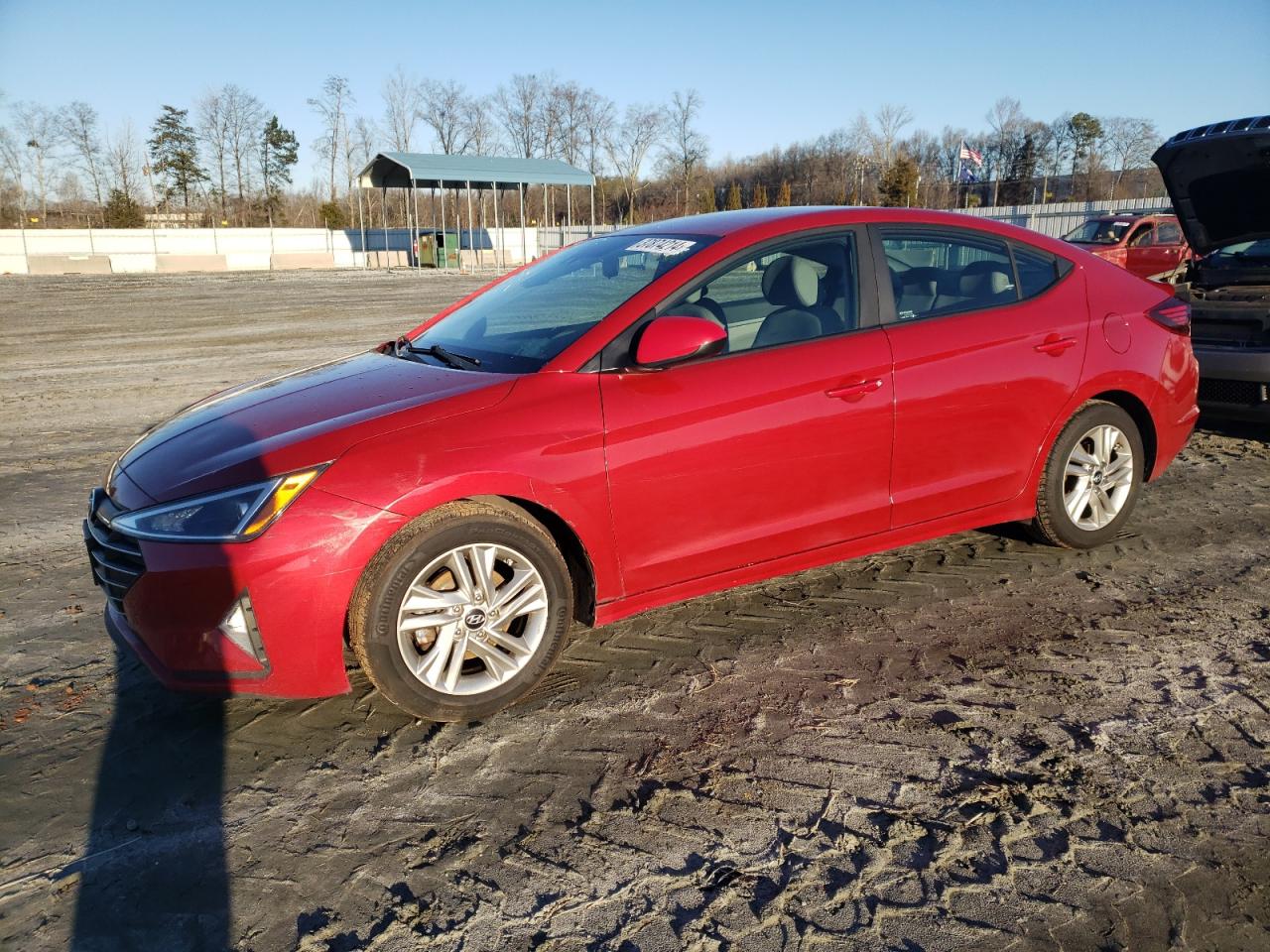 Изображение 1 2019 HYUNDAI ELANTRA SEL 2019 с VIN KMHD84LF5KU745688