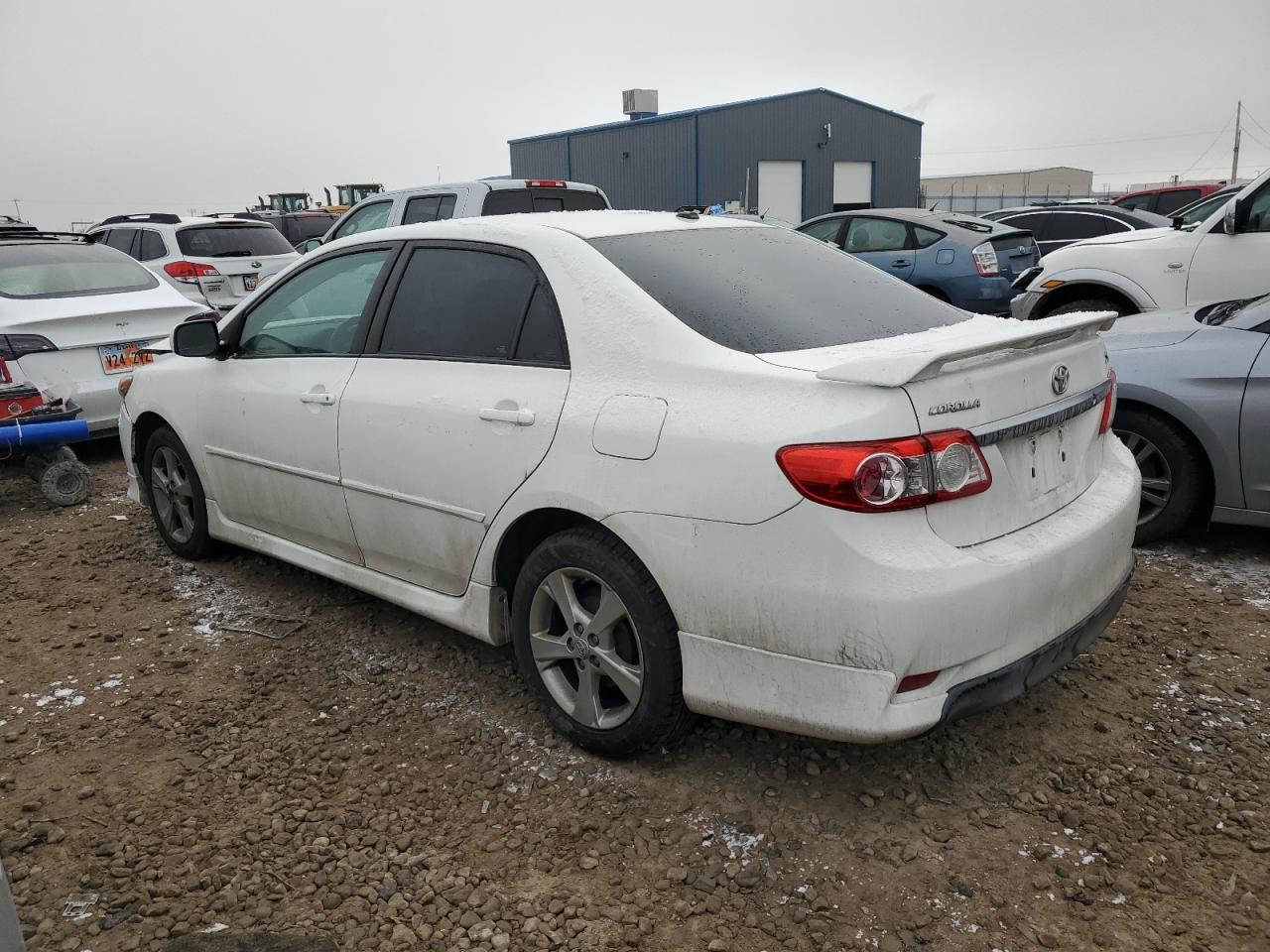 Obraz 2 z 2011 TOYOTA COROLLA BASE 2011 z VIN 2T1BU4EE6BC679984
