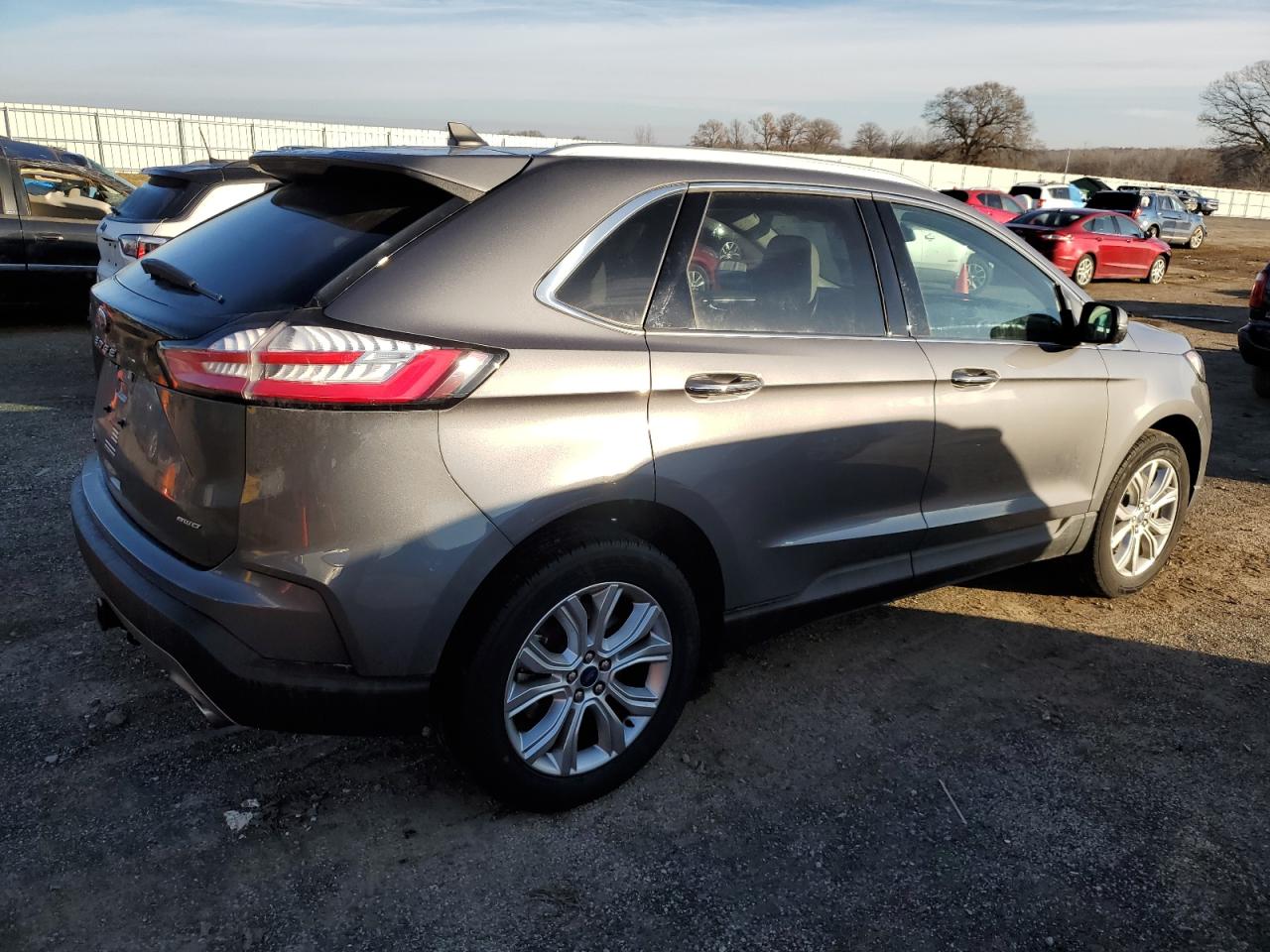 Obraz 3 z 2021 FORD EDGE TITANIUM 2021 z VIN 2FMPK4K9XMBA62002