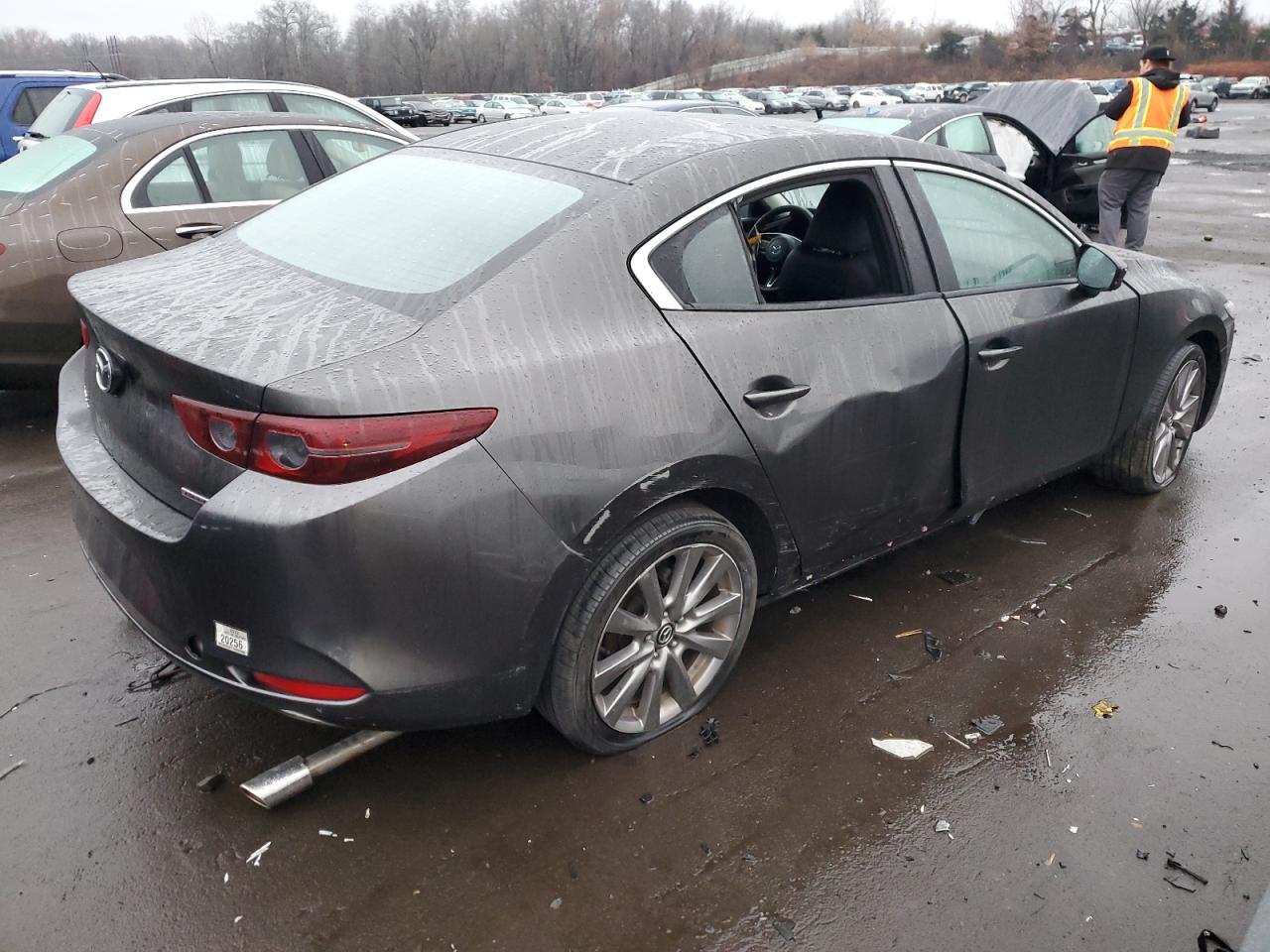Obraz 3 z 2019 MAZDA 3 SELECT 2019 z VIN JM1BPBAM3K1132698