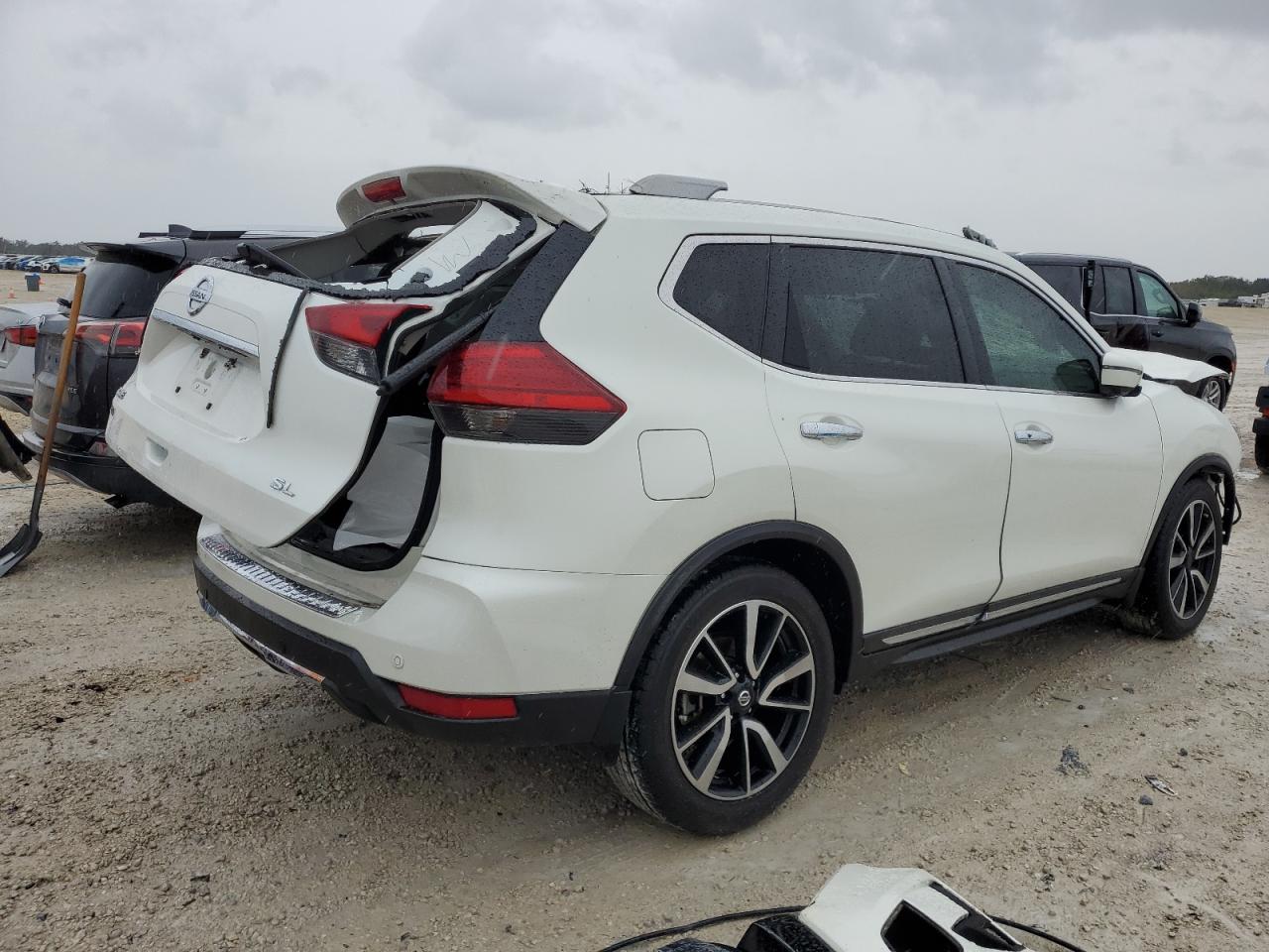 Image 3 of 2020 NISSAN ROGUE S 2020 with VIN 5N1AT2MT3LC765357