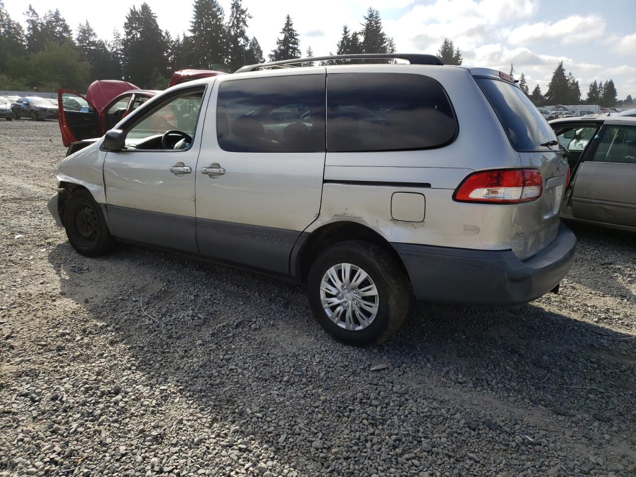 Obraz 2 z 2002 TOYOTA SIENNA LE 2002 z VIN 4T3ZF13C52U437931