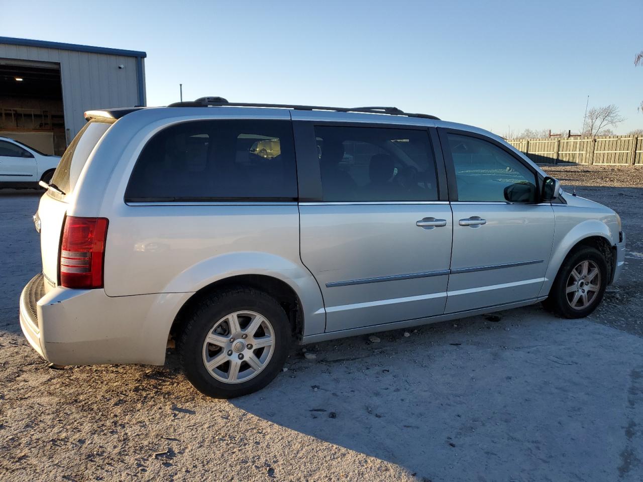 Изображение 3 2010 CHRYSLER TOWN & COUNTRY TOURING 2010 с VIN 2A4RR5D16AR115314