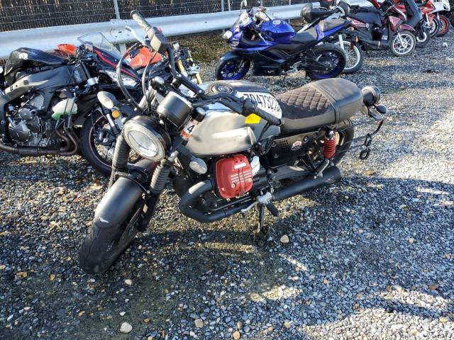 Obraz 2 z 2020 MOTO GUZZI V7 III 2020 z VIN ZGULDU023LM000241