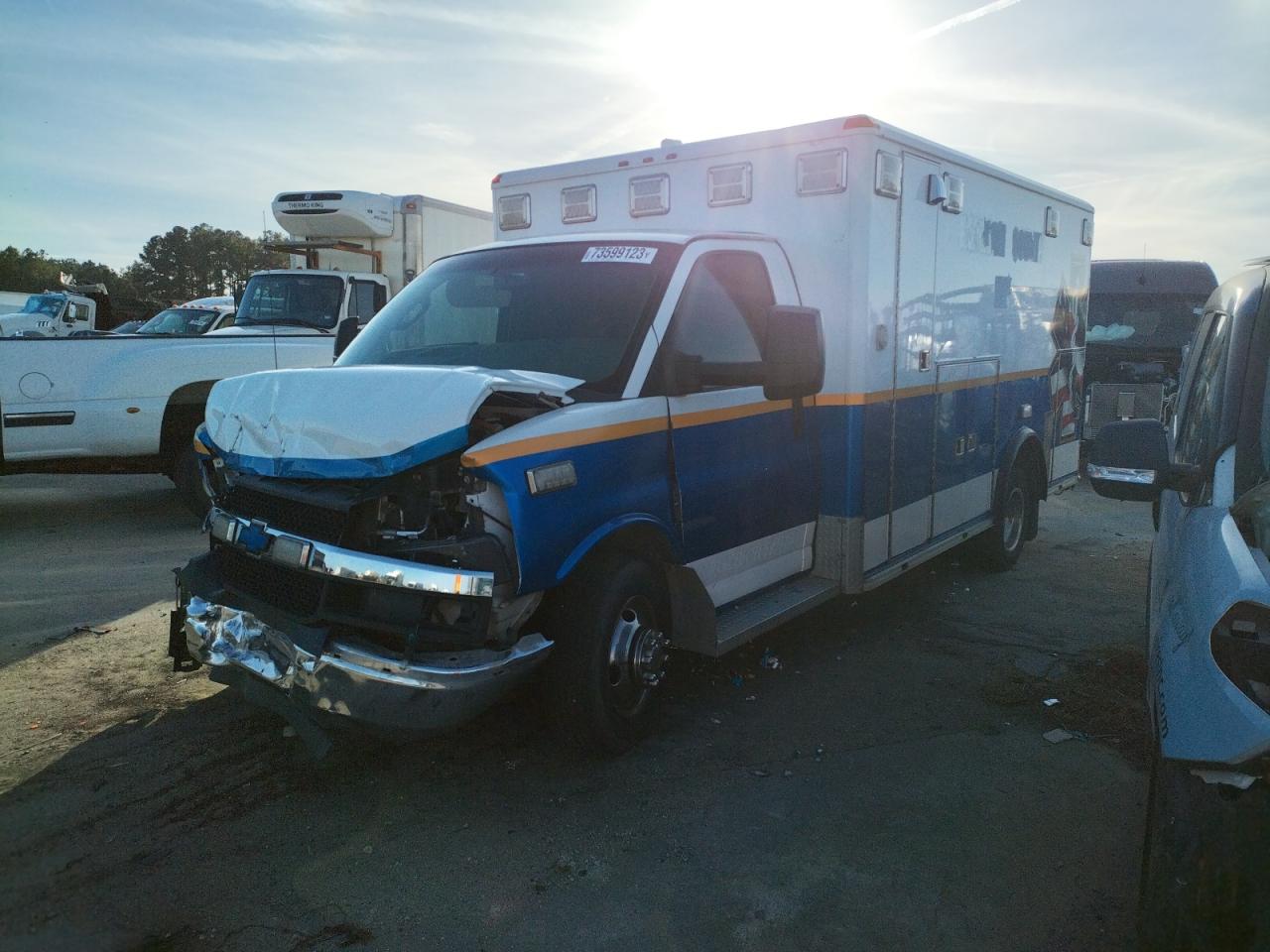 2016 CHEVROLET EXPRESS G4500  2016 image