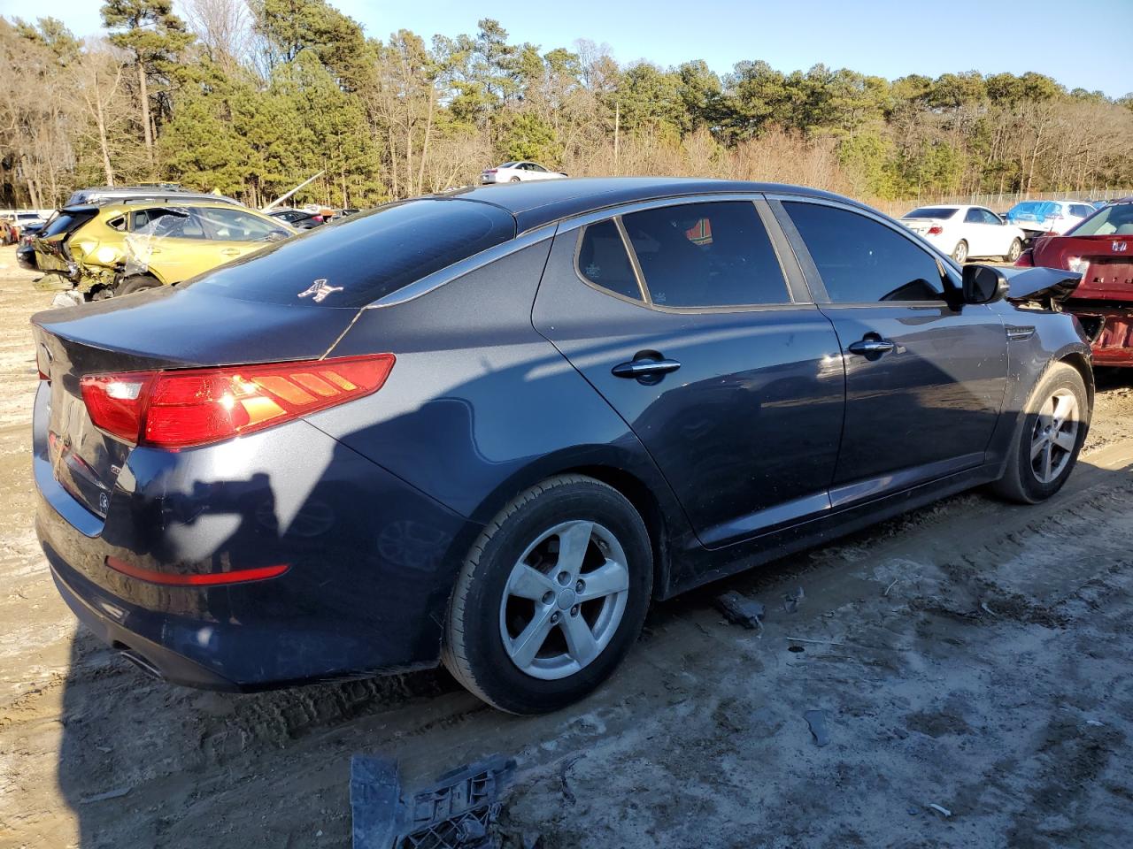 Изображение 3 2015 KIA OPTIMA LX 2015 с VIN KNAGM4A70F5531231