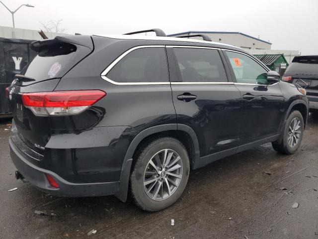 Image 3 of 2019 TOYOTA HIGHLANDER SE 2019 with VIN 5TDJZRFH8KS619246