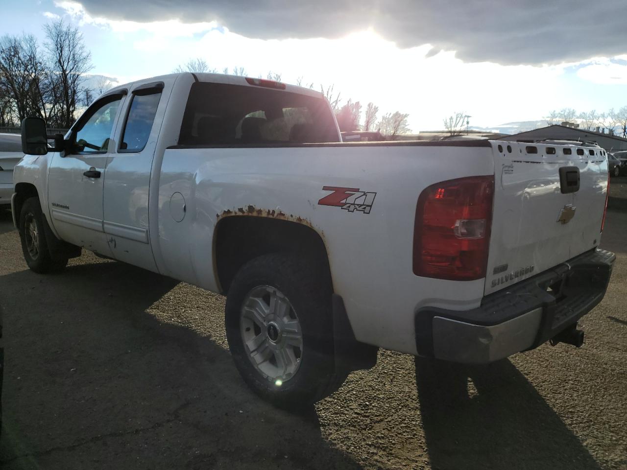Изображение 2 2011 CHEVROLET SILVERADO K1500 LT 2011 с VIN 1GCRKSE35BZ172782