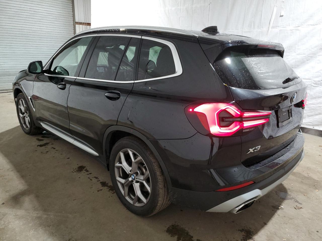 Obraz 2 z 2022 BMW X3 XDRIVE30I 2022 z VIN 5UX53DP06N9N23213
