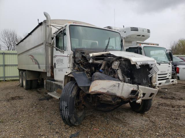 2001 FREIGHTLINER MEDIUM CONVENTIONAL FL80 2001 image