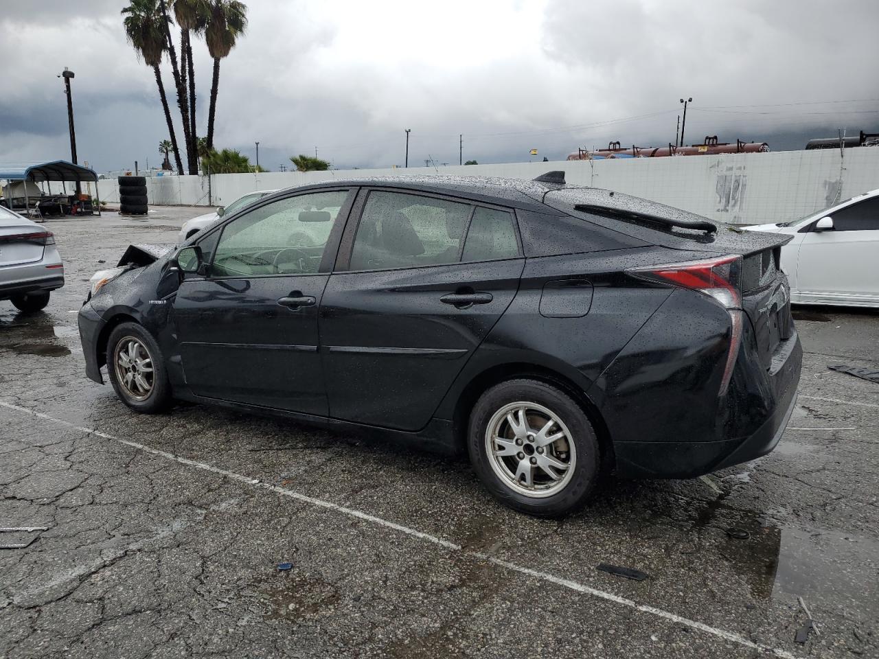 Изображение 2 2016 TOYOTA PRIUS  2016 с VIN JTDKARFU4G3013394