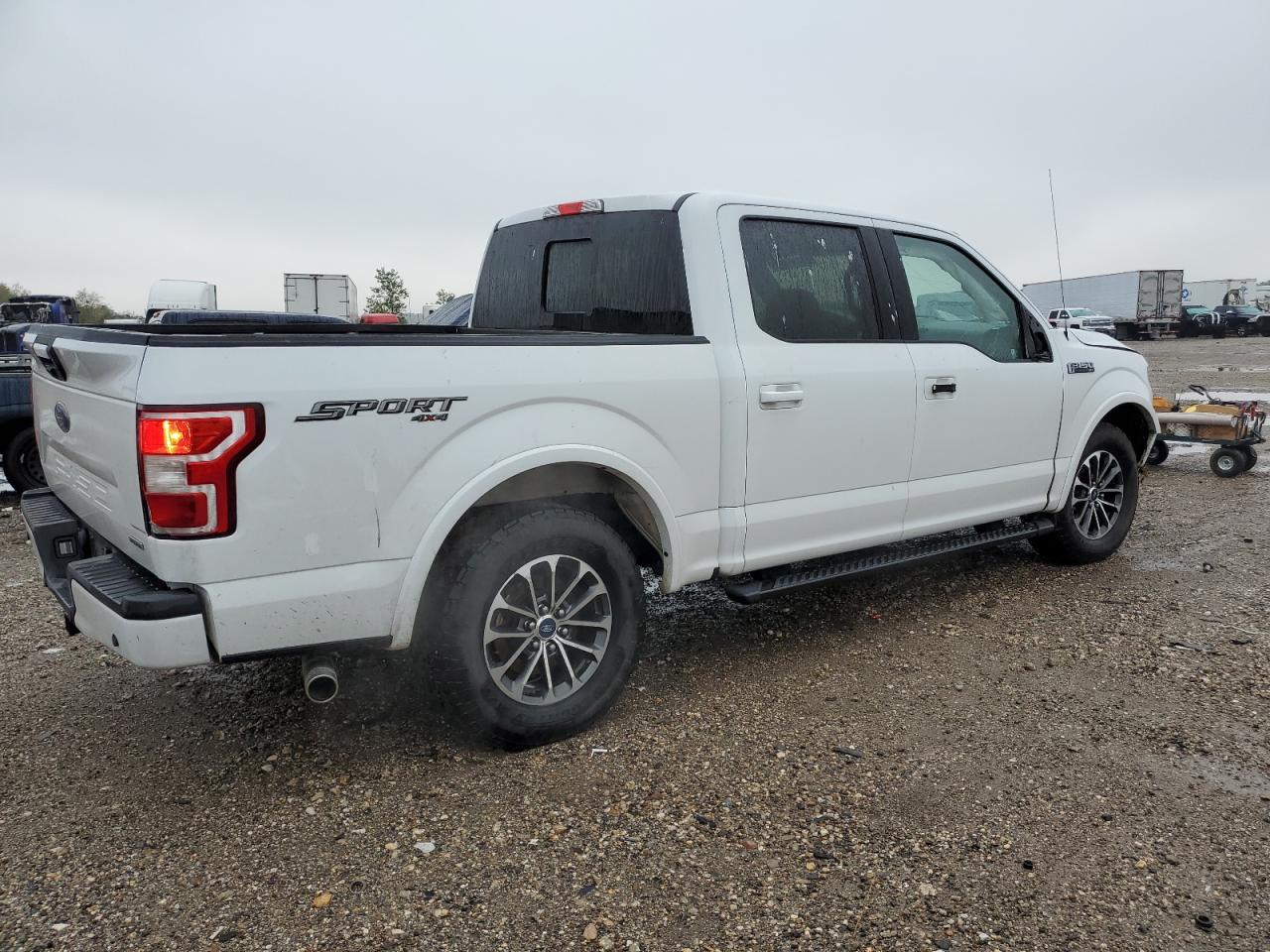 Obraz 3 z 2018 FORD F150 SUPERCREW 2018 z VIN 1FTEW1EG9JKF33390