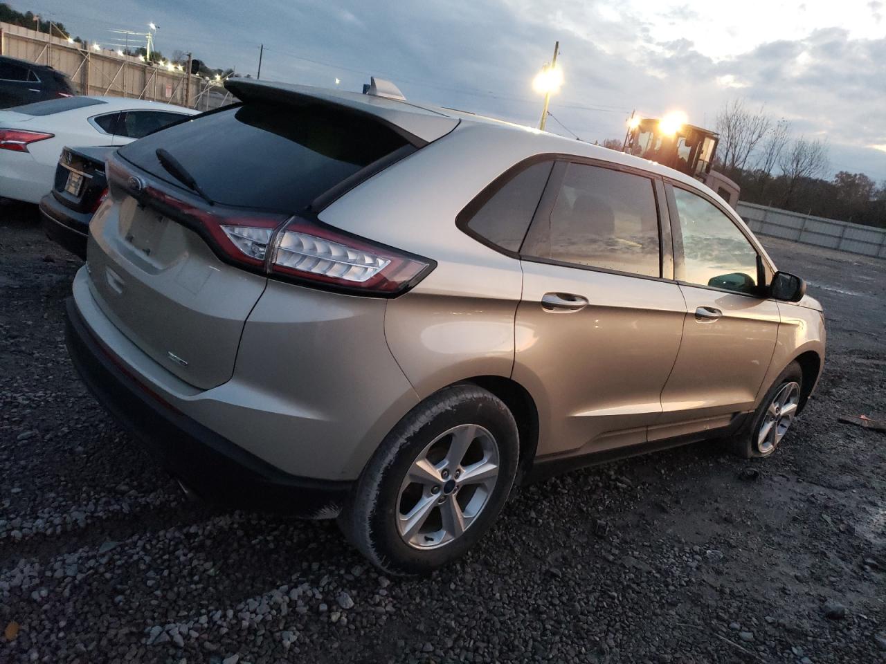 Obraz 3 z 2017 FORD EDGE SE 2017 z VIN 2FMPK4G90HBB62642