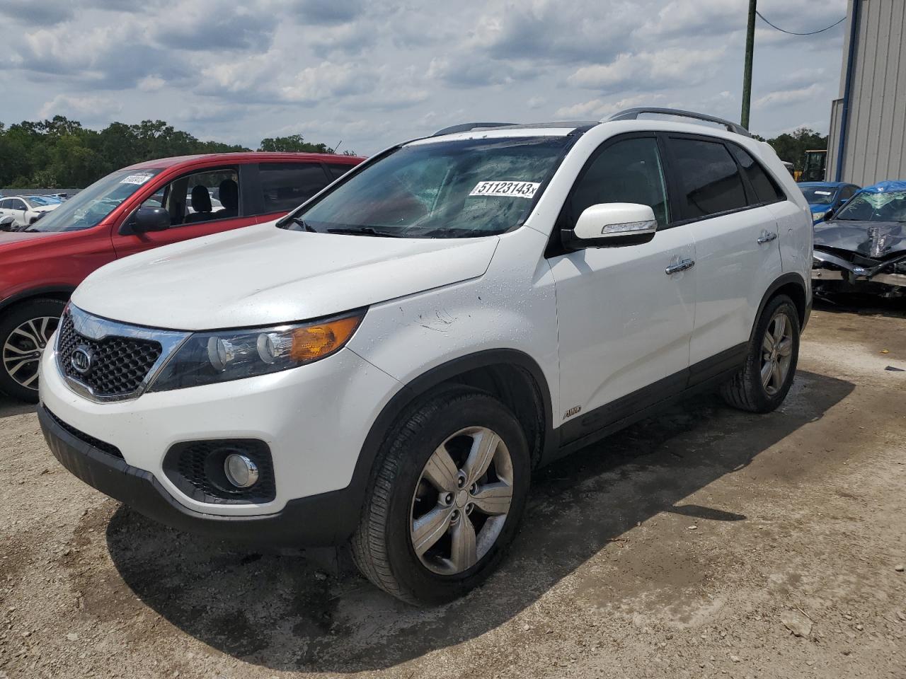 Изображение 1 2013 KIA SORENTO EX 2013 с VIN 5XYKUDA25DG400074
