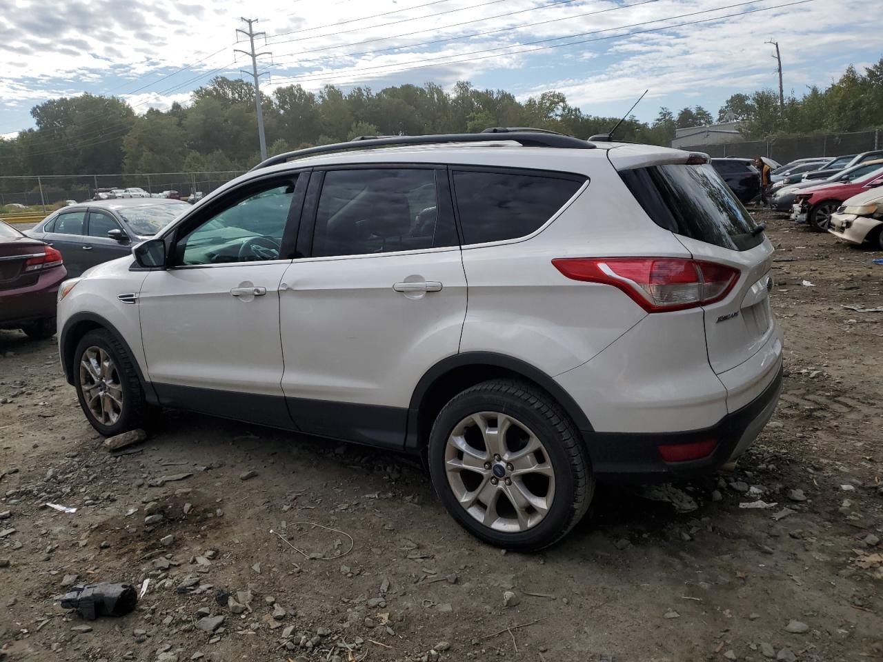 Изображение 2 2013 FORD ESCAPE SE 2013 с VIN 1FMCU9GX4DUD07948