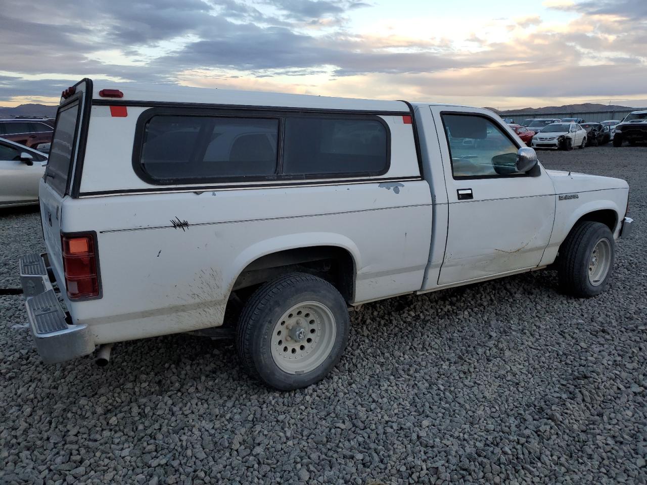 Obraz 3 z 1989 DODGE DAKOTA  1989 z VIN 1B7GL26X3KS144459