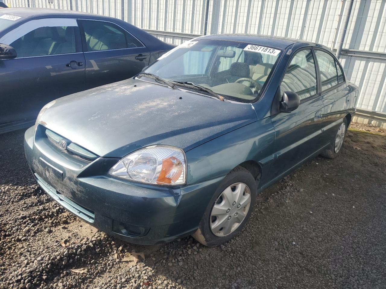 Obraz 2 z 2004 KIA RIO  2004 z VIN KNADC125046324637