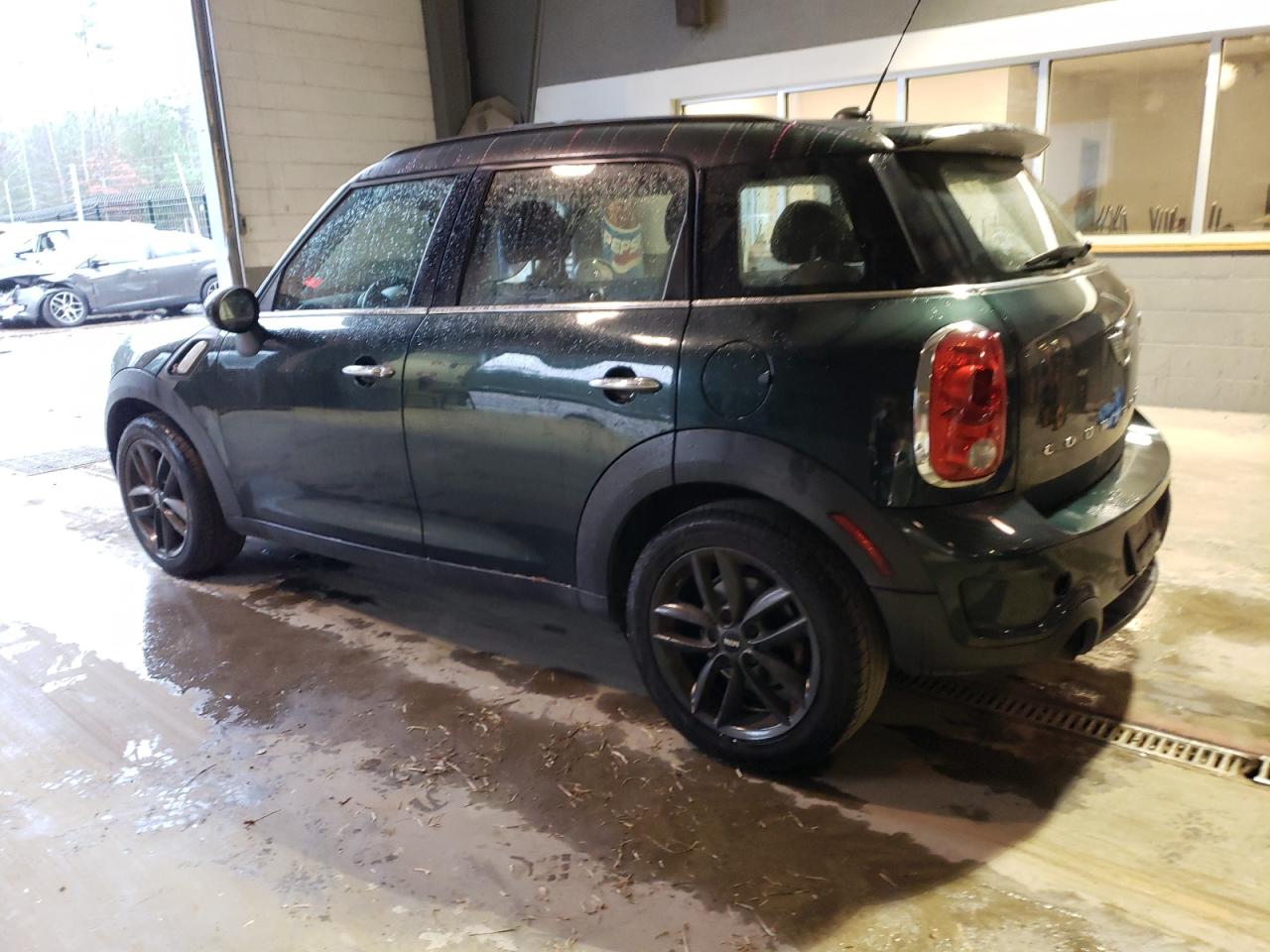 Obraz 2 z 2013 MINI COOPER S COUNTRYMAN 2013 z VIN WMWZC3C57DWP24100