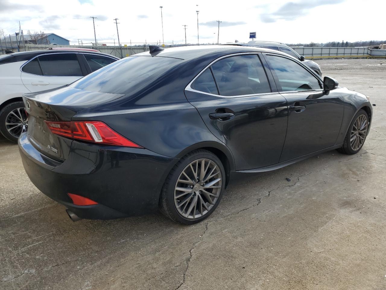 Изображение 3 2016 LEXUS IS 200T 2016 с VIN JTHBA1D27G5004341