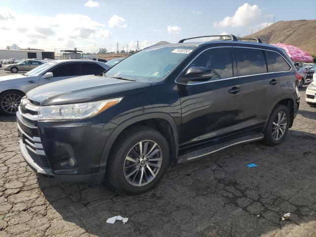 2017 TOYOTA HIGHLANDER SE 2017 image