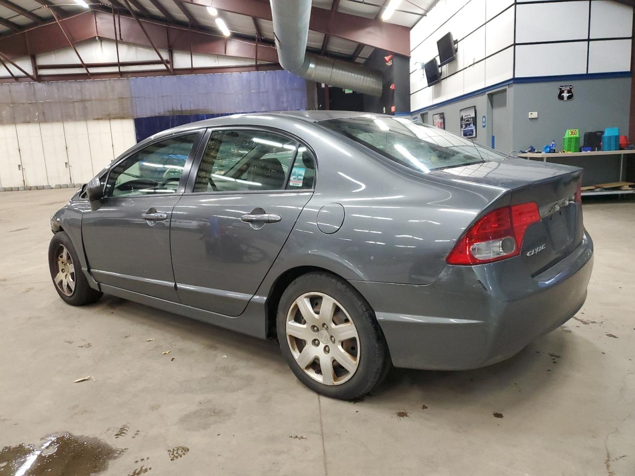 Изображение 2 2010 HONDA CIVIC LX 2010 с VIN 2HGFA1F53AH322310