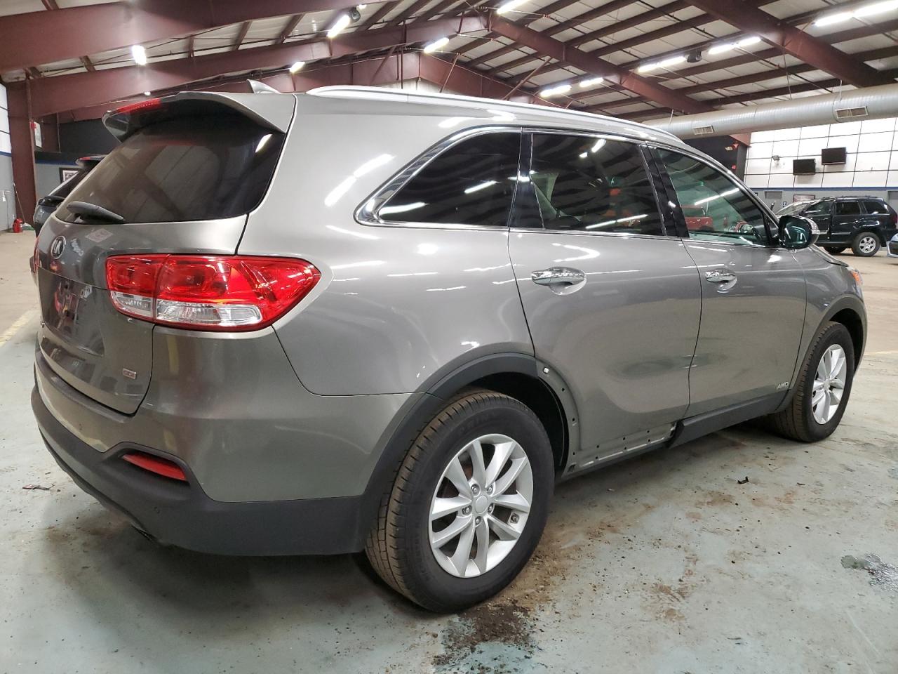 Изображение 3 2017 KIA SORENTO LX 2017 с VIN 5XYPGDA35HG193133