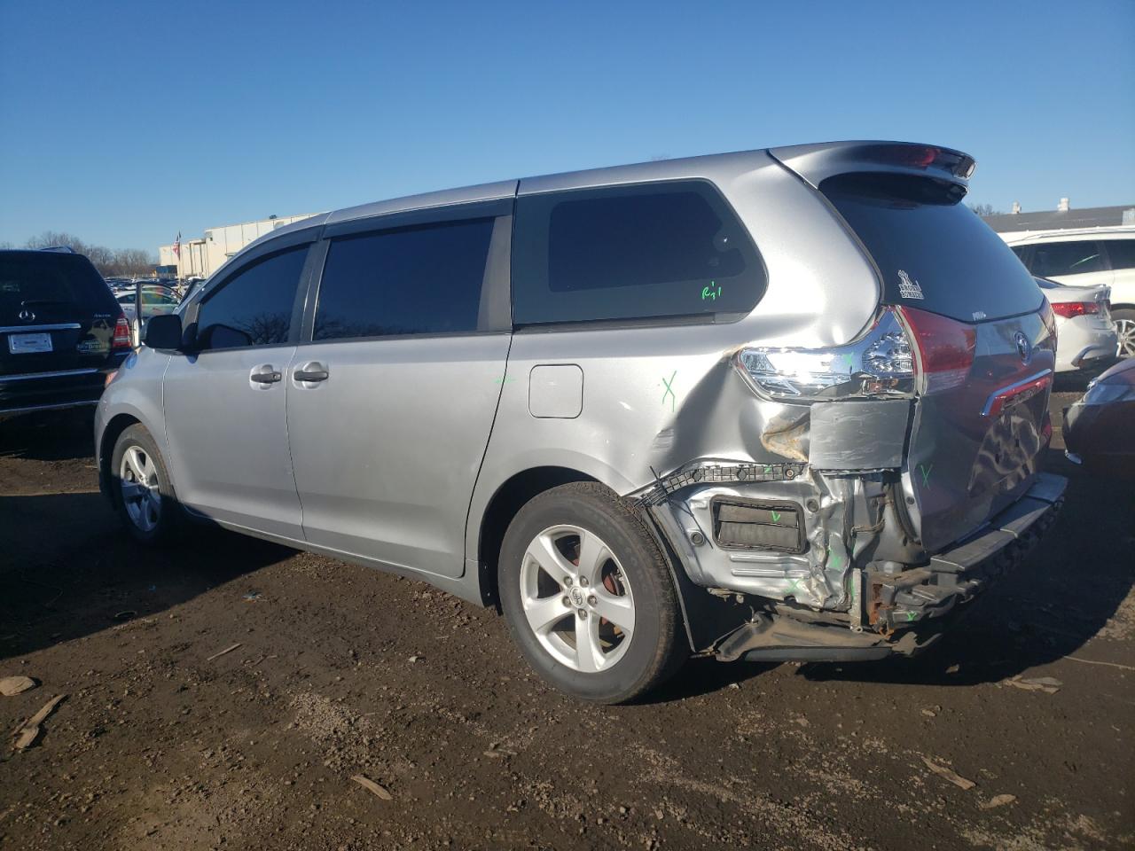 Изображение 2 2012 TOYOTA SIENNA  2012 с VIN 5TDZK3DC4CS183802