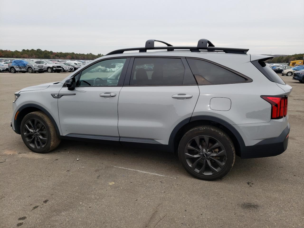 Изображение 2 2022 KIA SORENTO SX 2022 с VIN 5XYRKDLF7NG090869