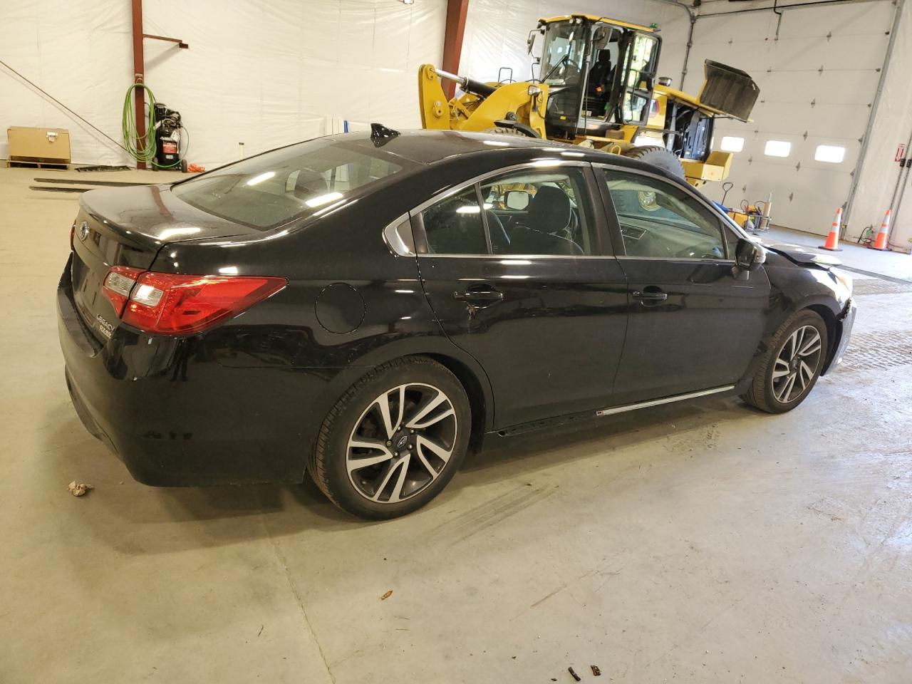 Obraz 3 z 2017 SUBARU LEGACY SPORT 2017 z VIN 4S3BNAR68H3050484