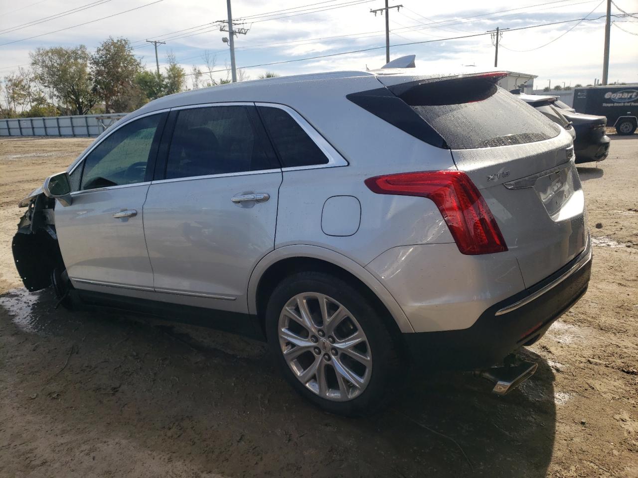 Obraz 2 z 2019 CADILLAC XT5 LUXURY 2019 z VIN 1GYKNCRS4KZ195366