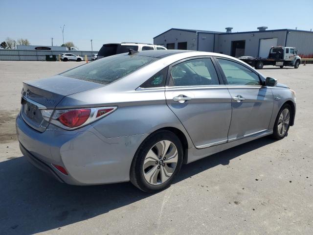 Image 3 of 2015 HYUNDAI SONATA HYBRID 2015 with VIN KMHEC4A44FA136152