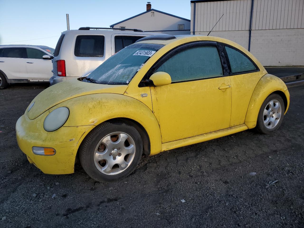 Image 1 of 2002 VOLKSWAGEN NEW BEETLE GLS 2002 with VIN 3VWCK21CX2M451378