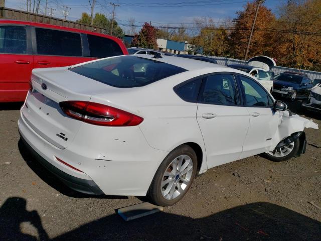 Image 3 of 2019 FORD FUSION SE 2019 with VIN 3FA6P0LU5KR180170