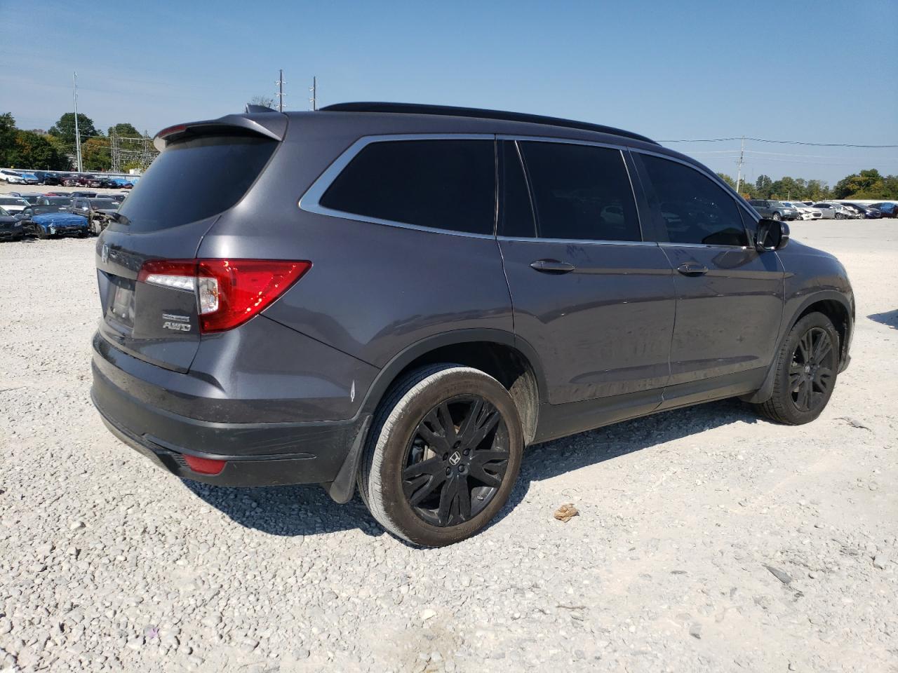 Image 3 of 2022 HONDA PILOT SE 2022 with VIN 5FNYF6H27NB055810