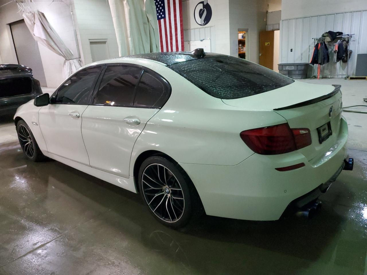 Obraz 2 z 2011 BMW 535 I 2011 z VIN WBAFR7C51BC267341