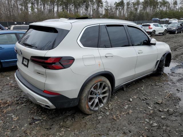 Obraz 3 z 2024 BMW X5 XDRIVE40I 2024 z VIN 5UX23EU06R9S80604