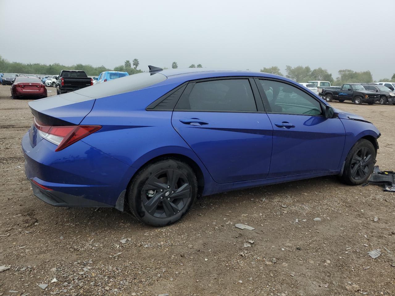 Image 3 of 2023 HYUNDAI ELANTRA SEL 2023 with VIN KMHLM4AG3PU564857