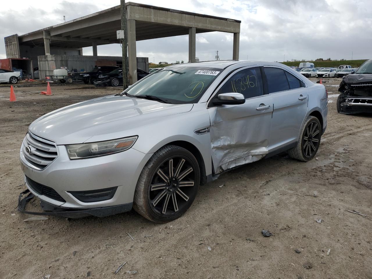 Obraz 1 z 2013 FORD TAURUS LIMITED 2013 z VIN 1FAHP2F86DG131640