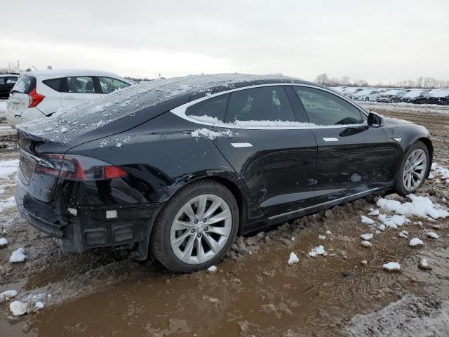 Obraz 3 z 2016 TESLA MODEL S  2016 z VIN 5YJSA1E25GF160618