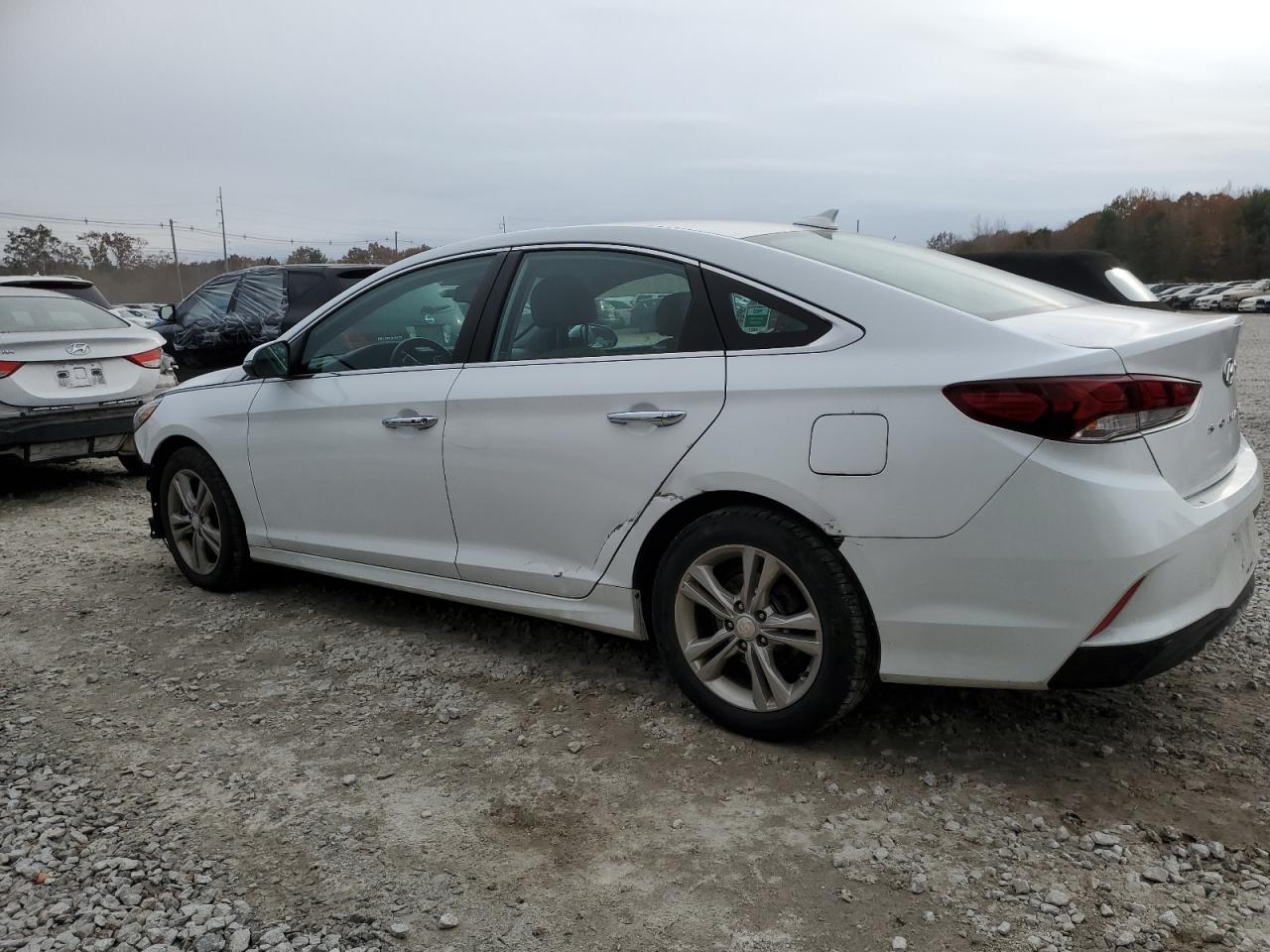 Image 2 of 2018 HYUNDAI SONATA SPORT 2018 with VIN 5NPE34AF1JH660737